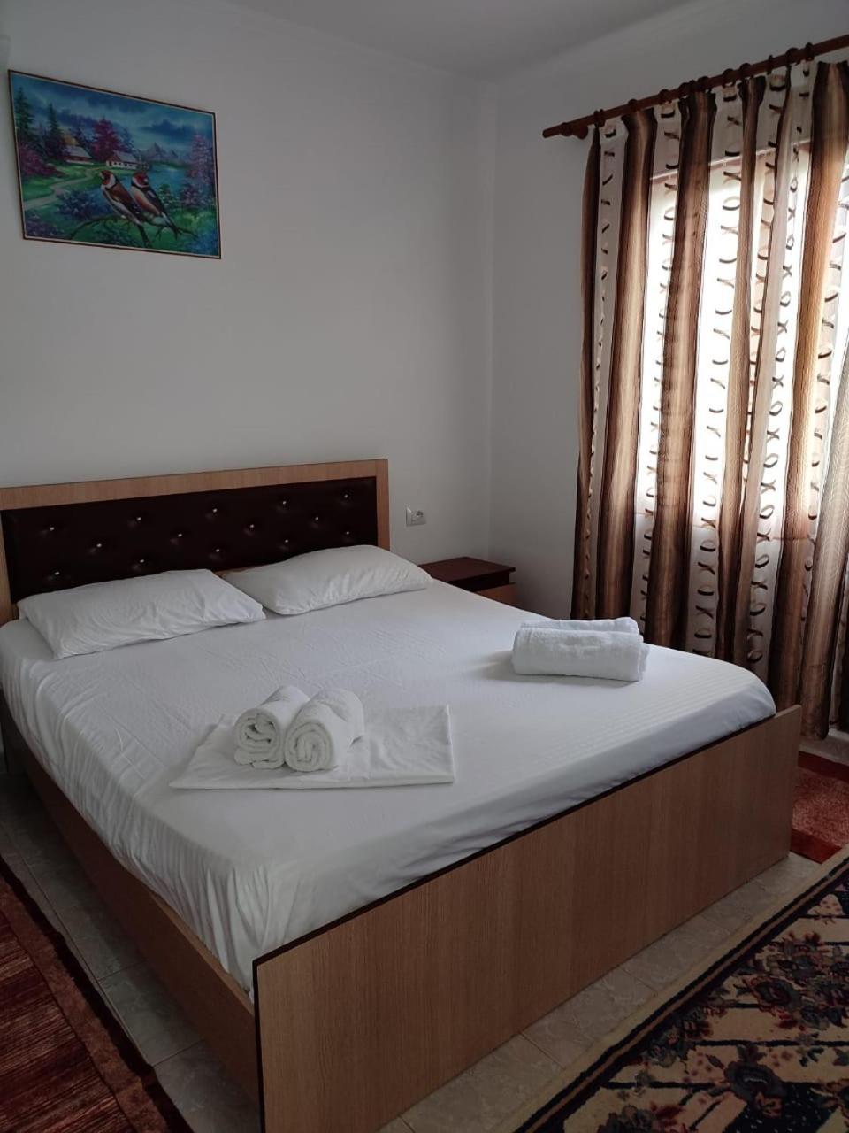 Guest House Eloid 培拉特 外观 照片